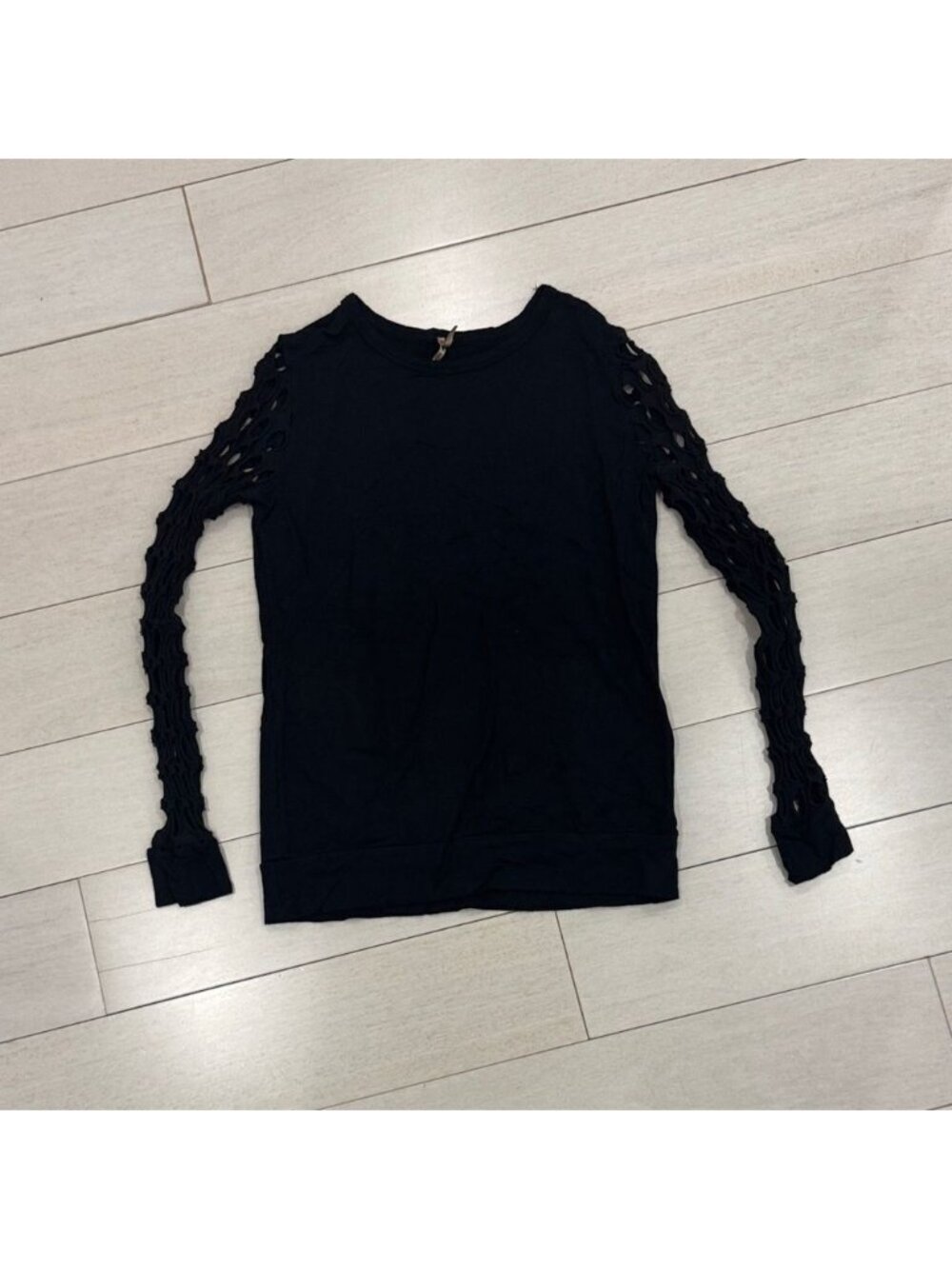 Black Pete Top with cutout arms
